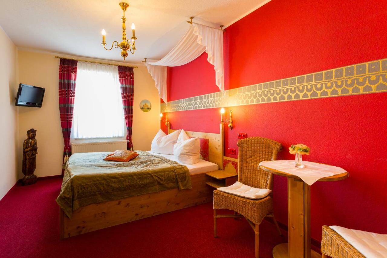 Hotel & Ferienwohnungen Bohlenblick Saalfeld Saale Kültér fotó