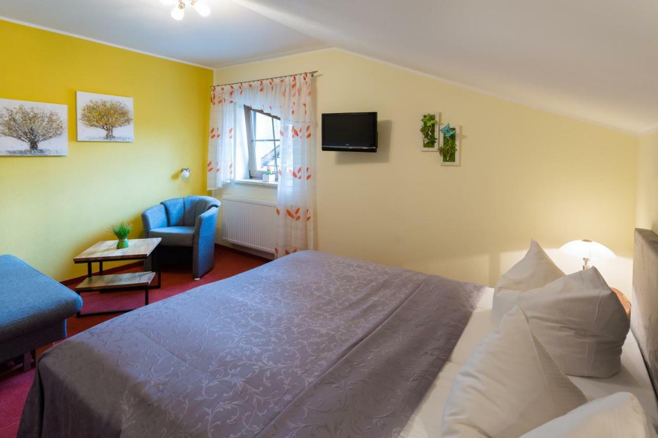 Hotel & Ferienwohnungen Bohlenblick Saalfeld Saale Kültér fotó